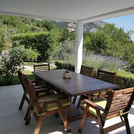 Berina Vila Makarská